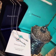 Stříbrný náhrdelník Tiffany Keys s modrým smaltem a klíčem ve tvaru srdce, modro-růžový