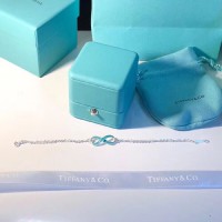 Tiffany Infinity stříbrný náramek s dvojitými řetízky a modrým smaltem, zásnubní dámské šperky
