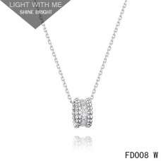 Přívěsek Van Cleef Arpels Perlee z bílého zlata s diamanty ve 3 řadách