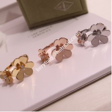 Zlatý prsten Van Cleef Arpels Frivole Between the Finger s diamanty